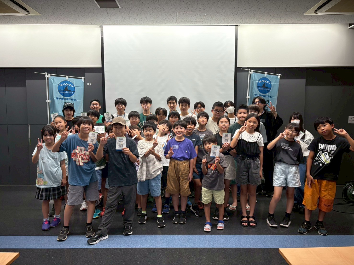LaLaLa KIDS 活動の様子（子どもたちの集合写真）